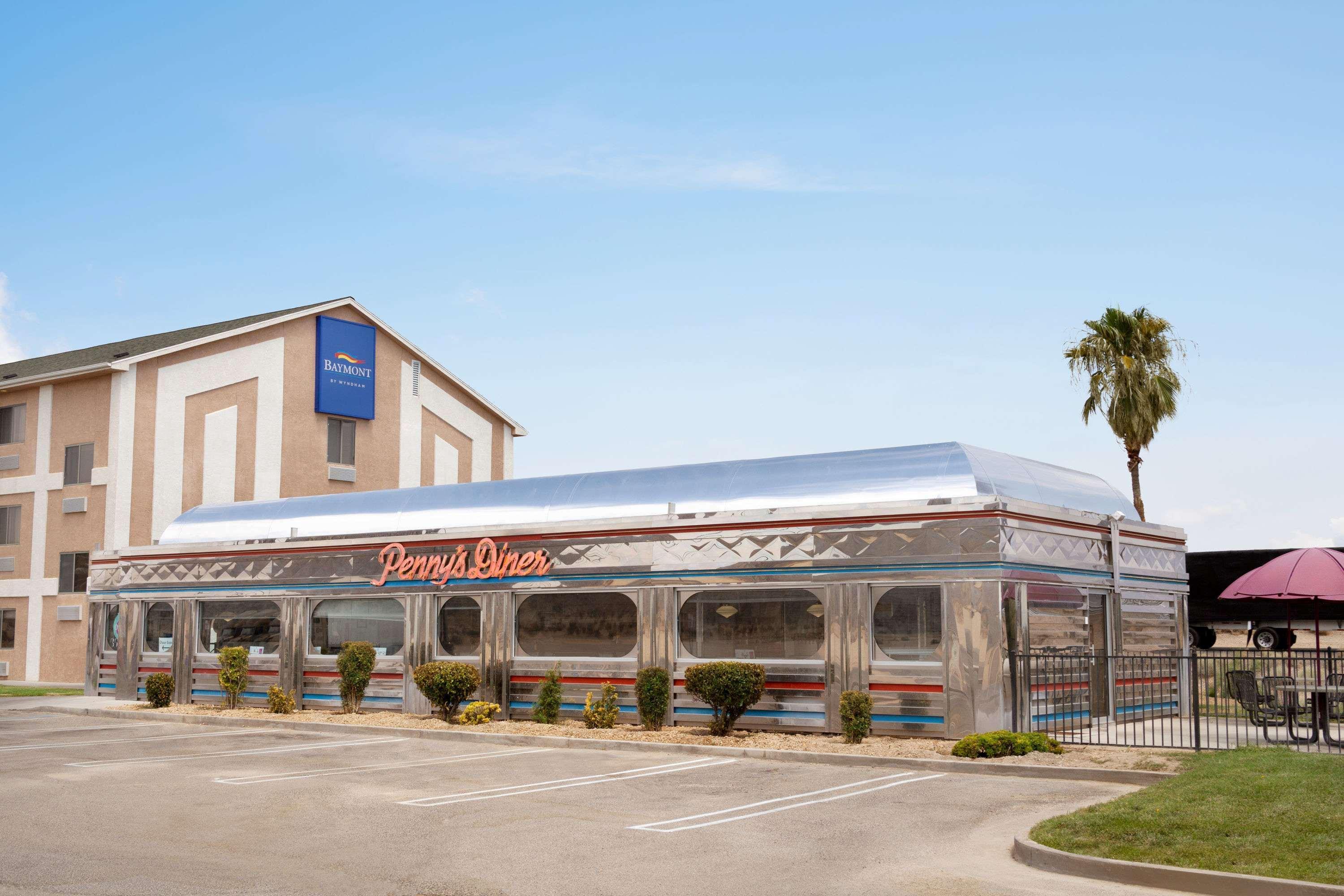 Travelodge By Wyndham Yermo Exterior photo